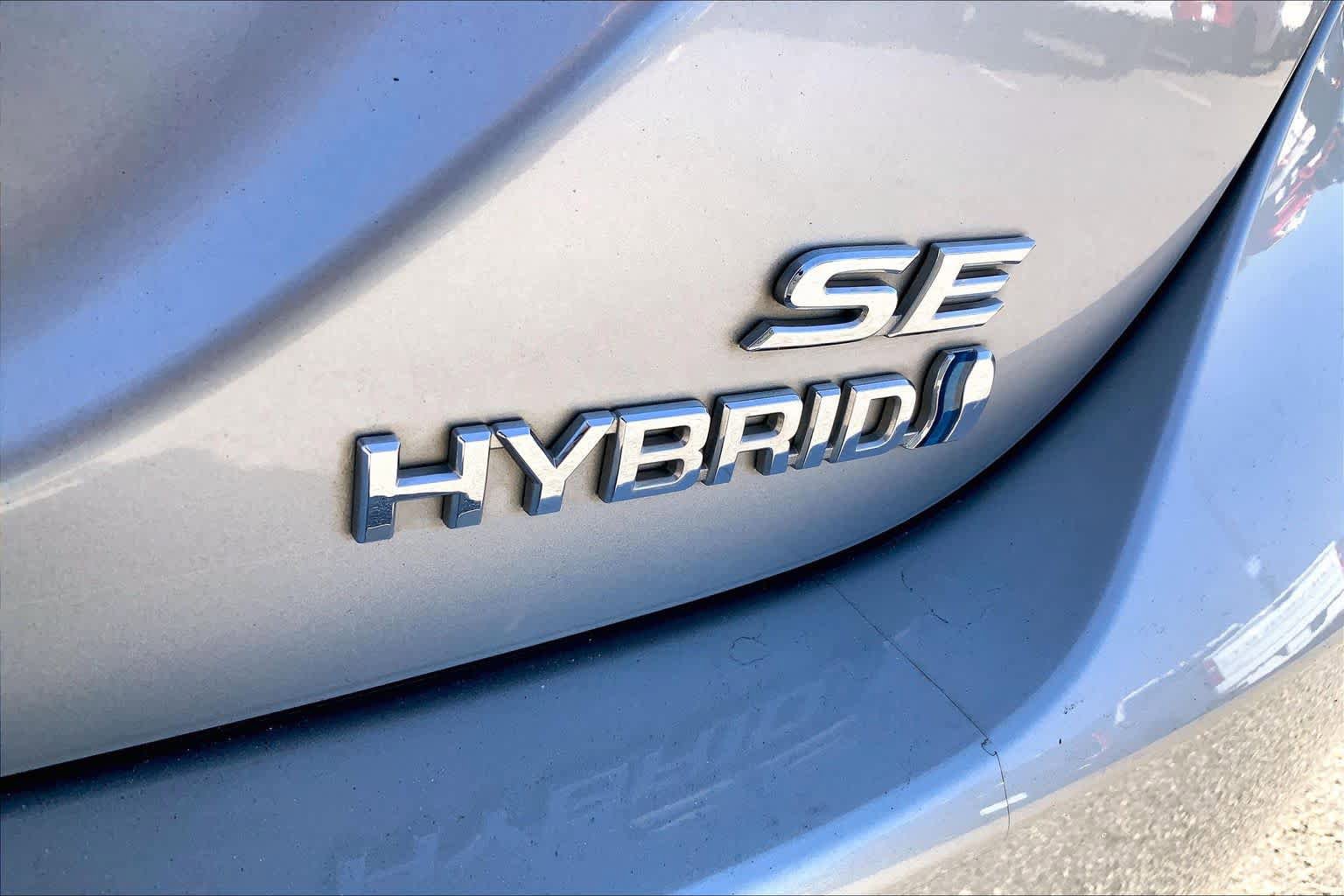 Used 2023 Toyota Camry SE image 10