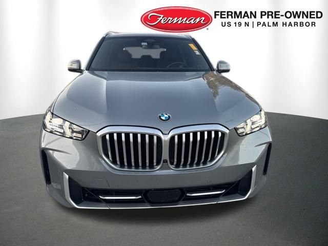 Used 2024 BMW X5 sDrive40i w/ Premium Package image 2
