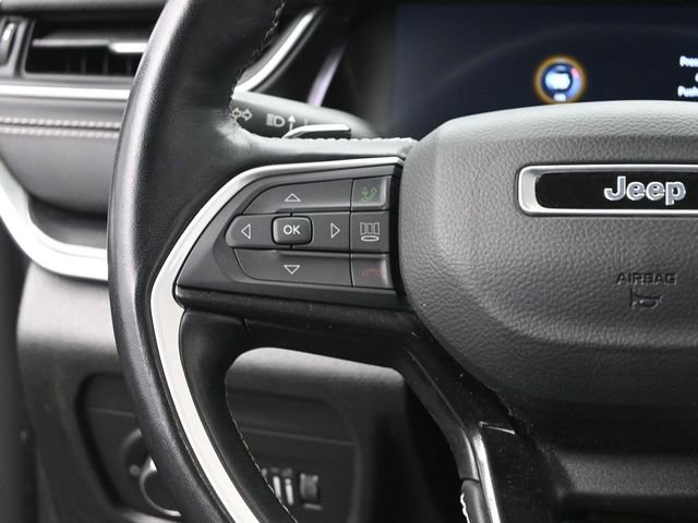 Used 2022 Jeep Grand Cherokee L Laredo w/ Luxury Tech Group I image 32