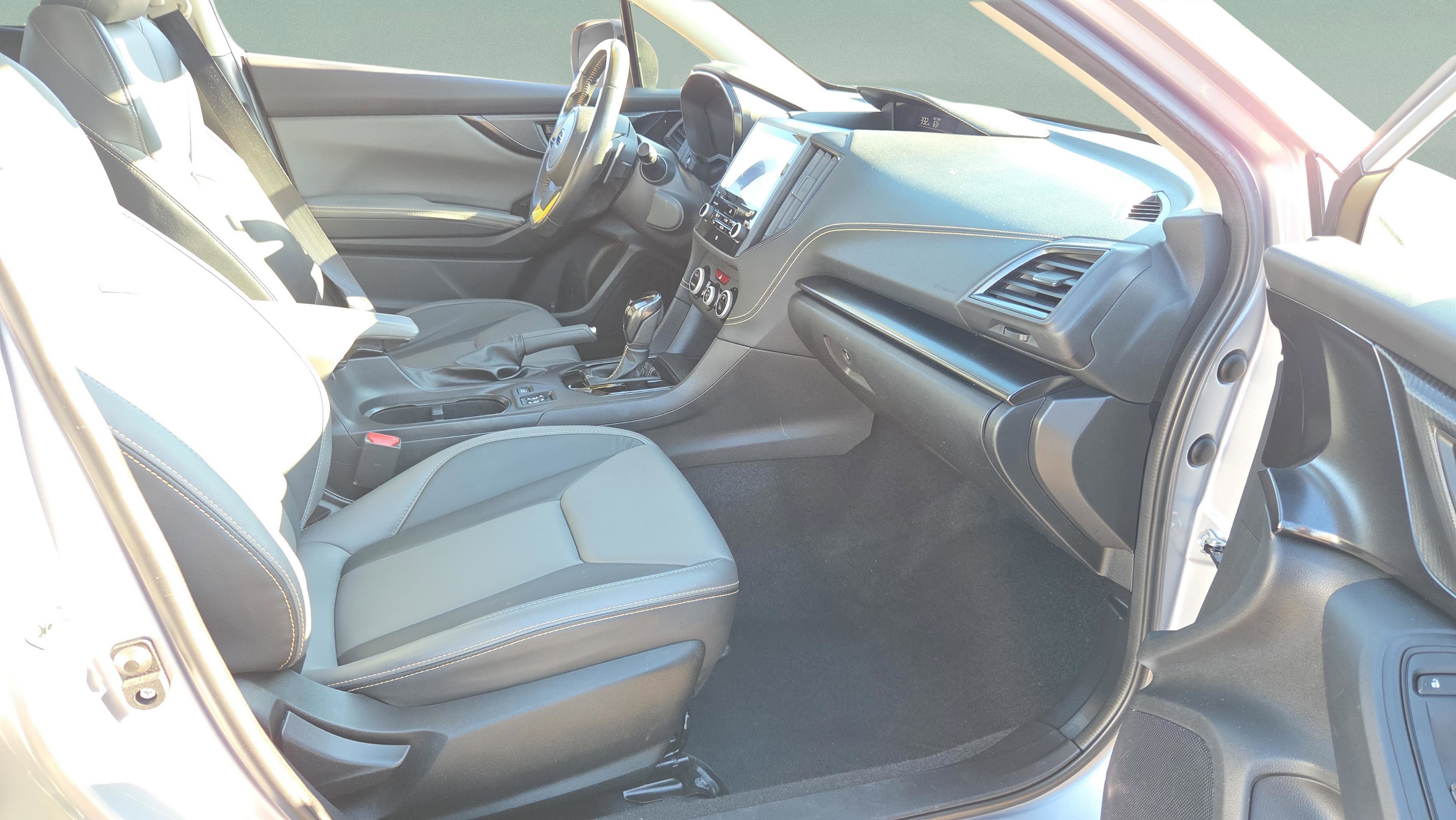 Used 2022 Subaru Crosstrek 2.5i Sport w/ Moonroof Package image 17