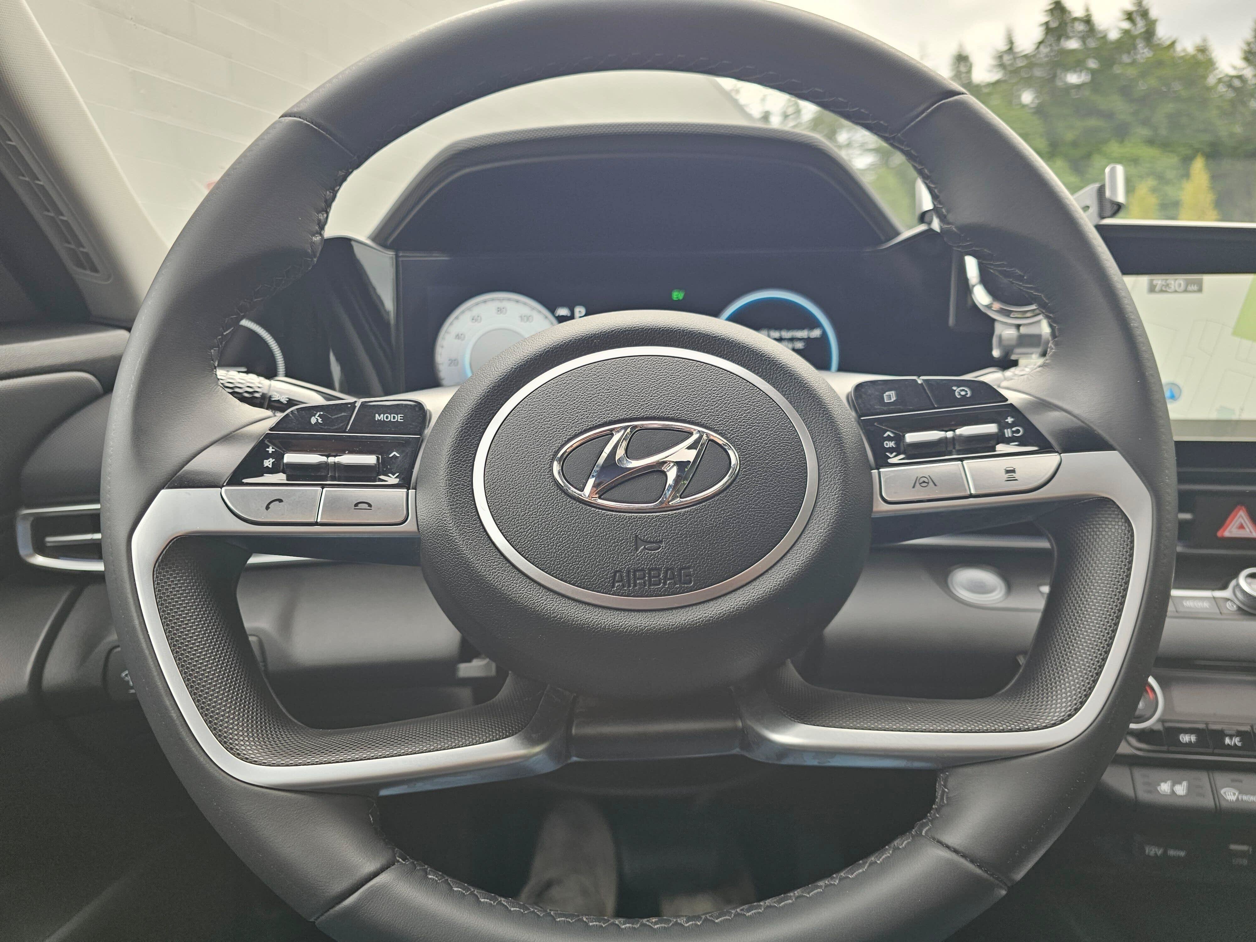 Used 2023 Hyundai Elantra Limited FWD image 24