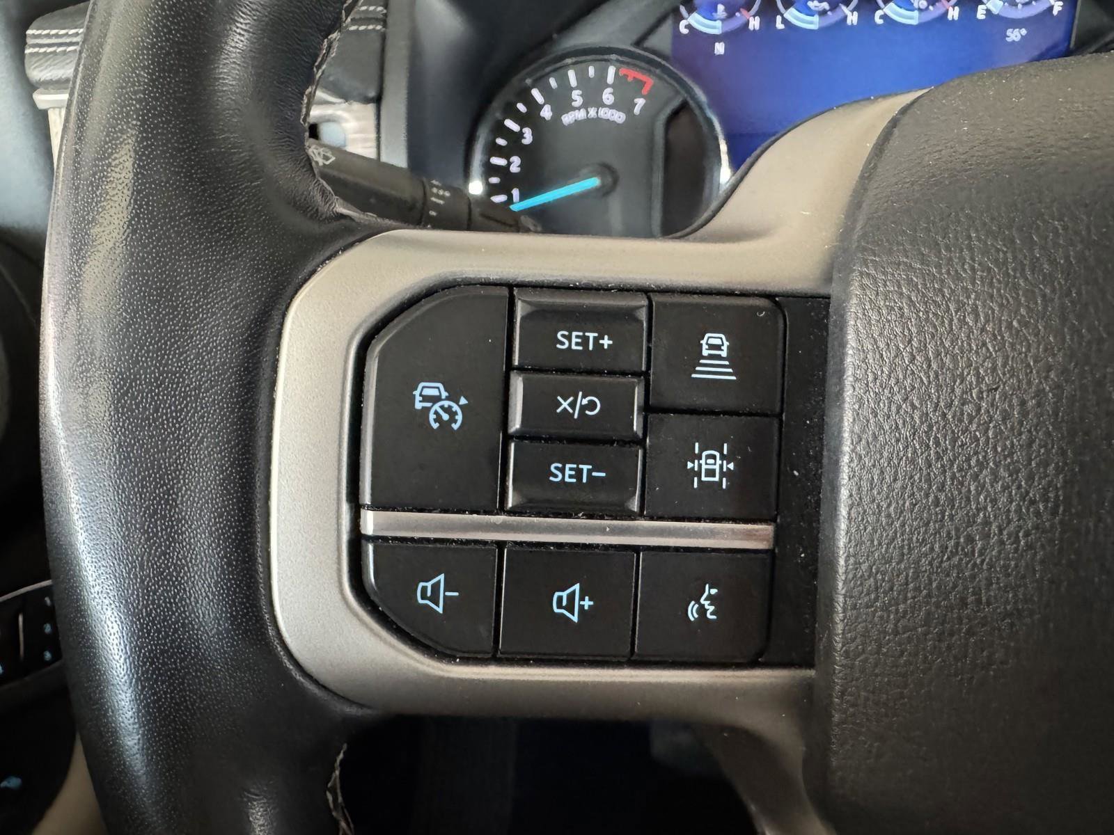 Used 2024 Ford Expedition Limited image 20