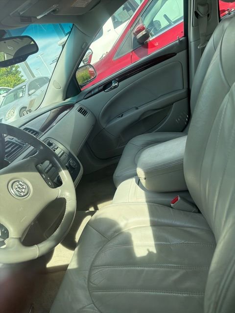 Used 2010 Buick Lucerne CXL FWD image 4