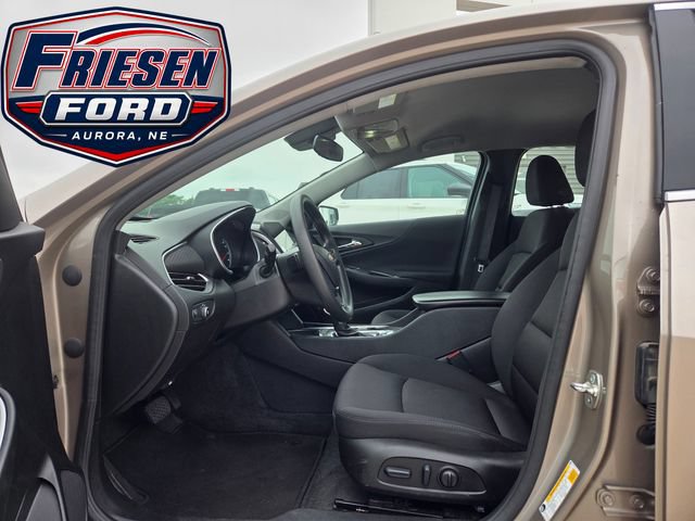 Used 2025 Chevrolet Malibu LT FWD image 10