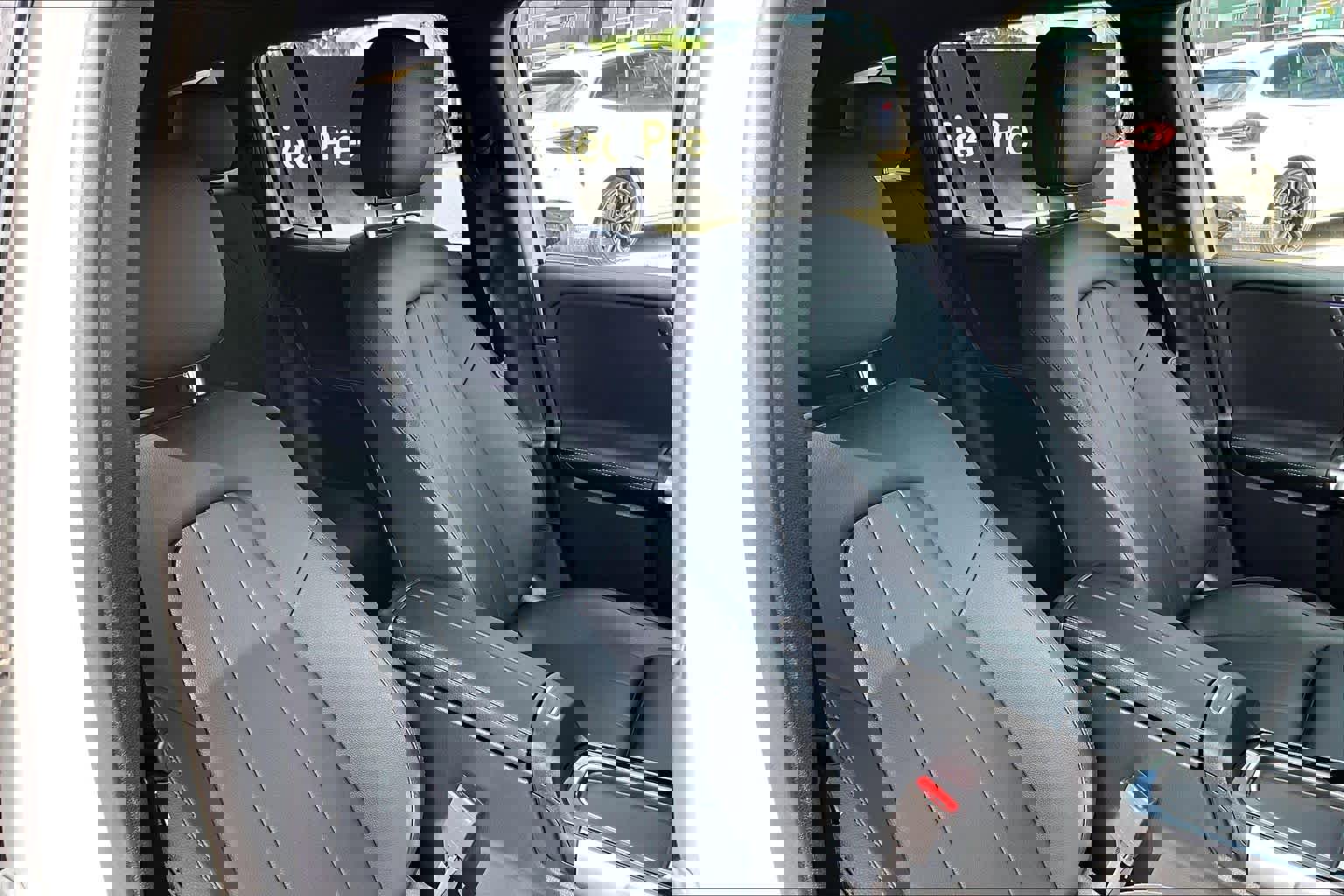 Certified 2024 Mercedes-Benz GLB 250 image 9