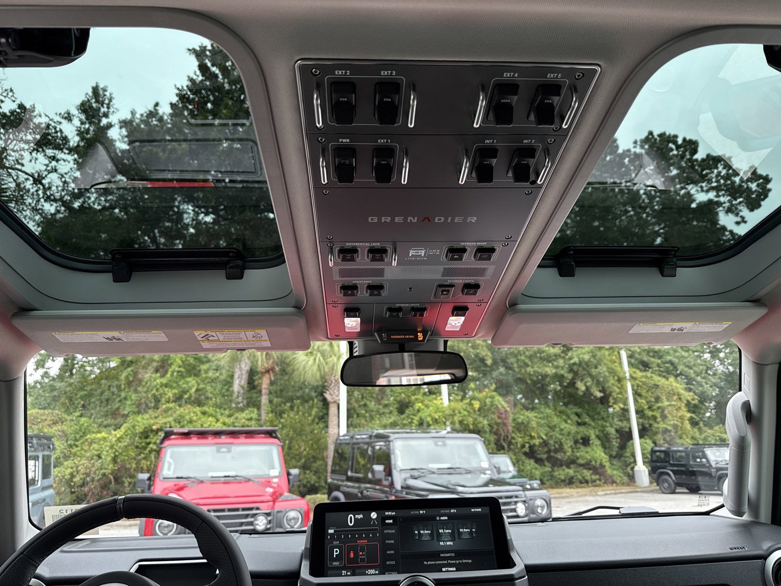 Used 2025 INEOS Grenadier Fieldmaster Edition image 26