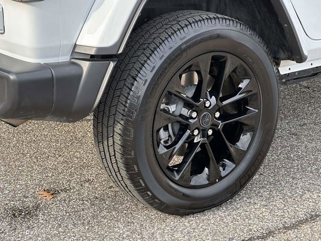 Used 2024 Jeep Wrangler Unlimited Sahara image 30