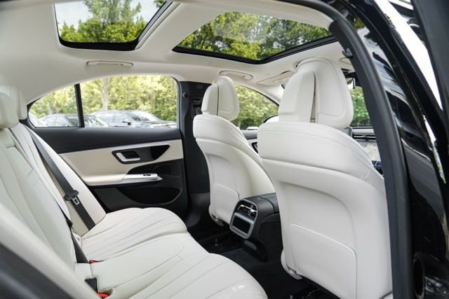 Used 2025 Mercedes-Benz E 350 4MATIC Sedan w/ Winter Package image 43
