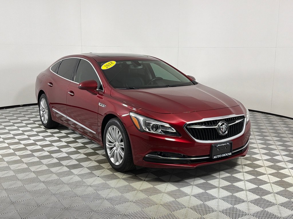 Used 2018 Buick LaCrosse Essence w/ Sun and Shade Package FWD image 3