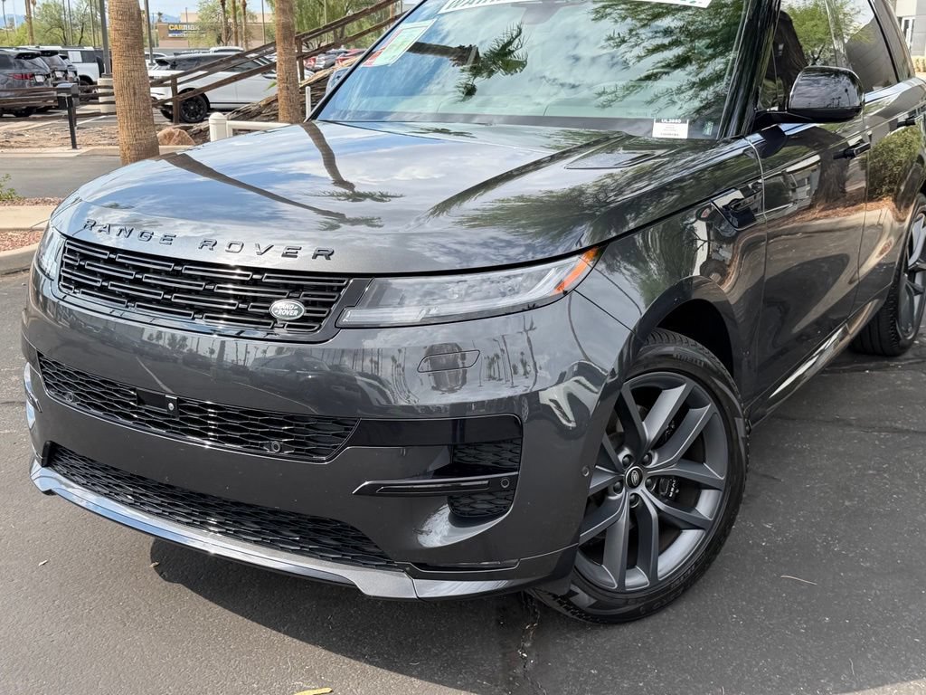 Used 2024 Land Rover Range Rover Sport Dynamic SE AWD/4WD image 2
