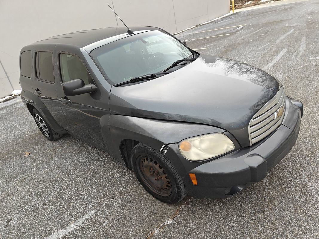Used 2011 Chevrolet HHR LS image 11