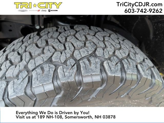 Used 2024 Jeep Wrangler Willys 4xe image 40