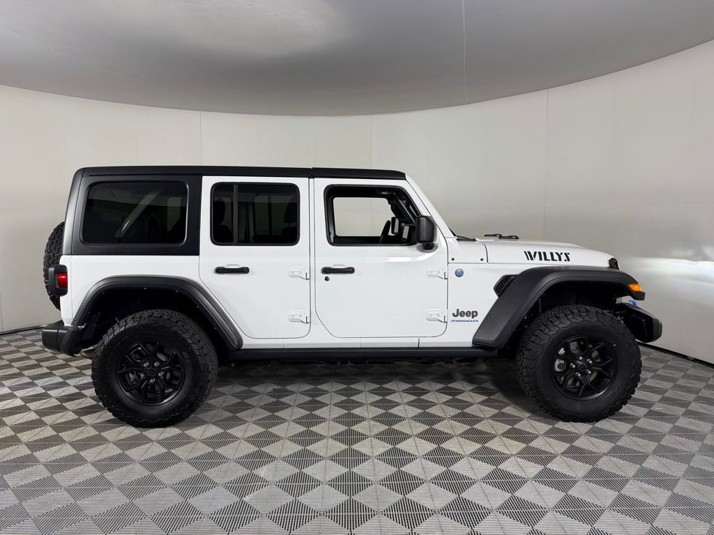 Certified 2024 Jeep Wrangler Unlimited AWD/4WD image 5
