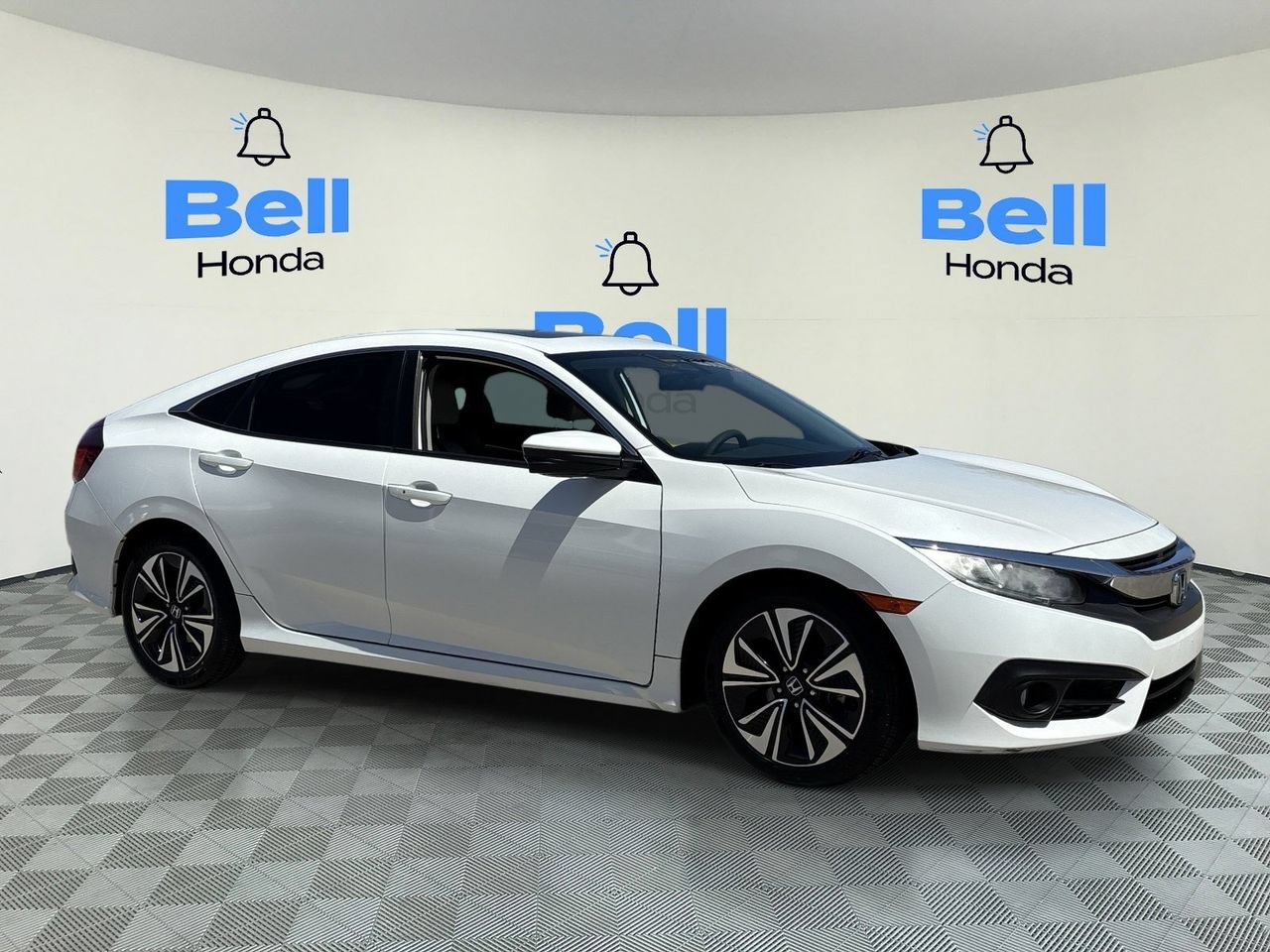 Used 2016 Honda Civic EX-T image 6