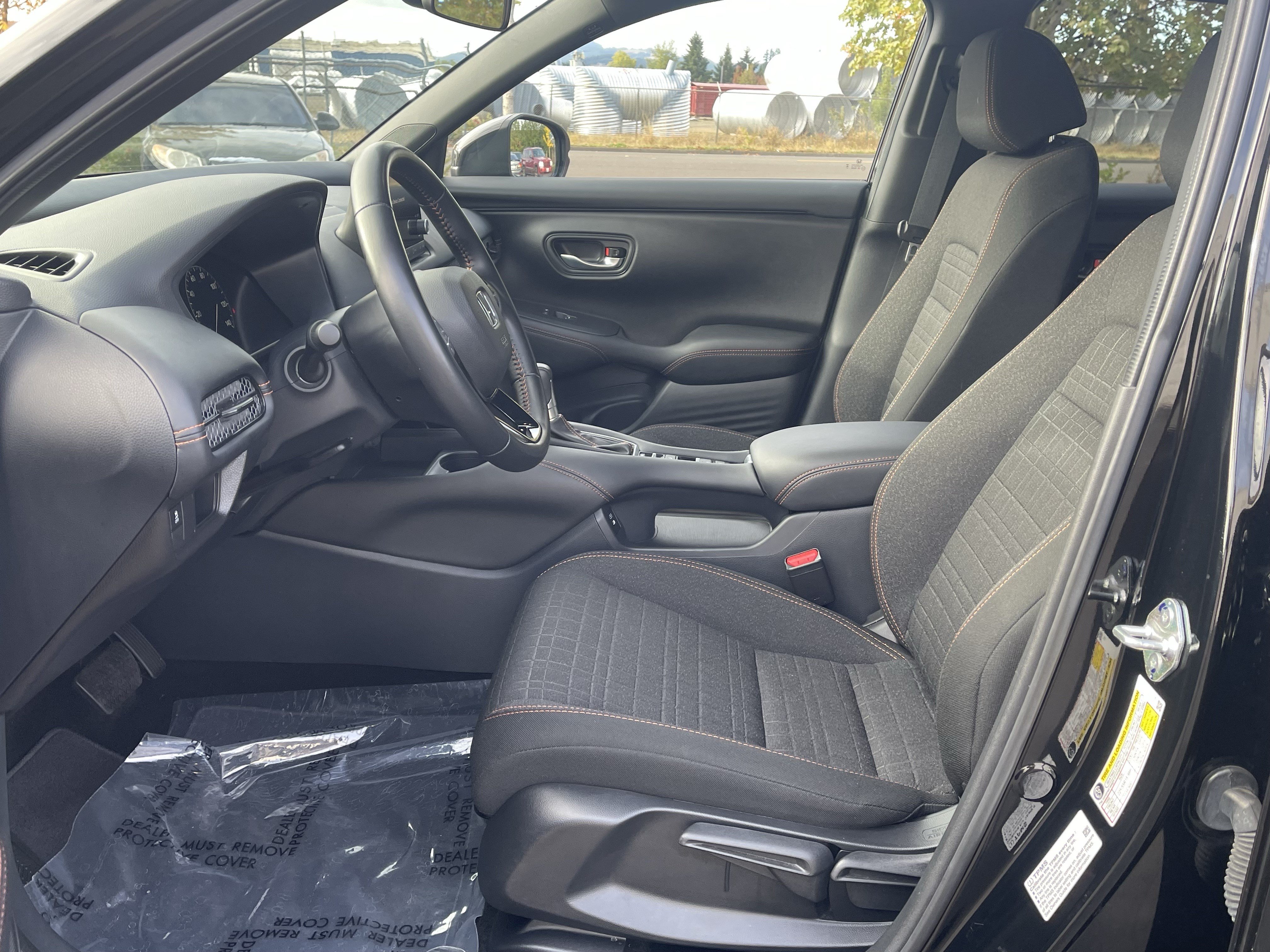 Used 2025 Honda HR-V Sport image 11