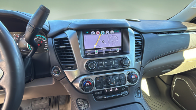 Used 2018 Chevrolet Tahoe Premier AWD/4WD image 26