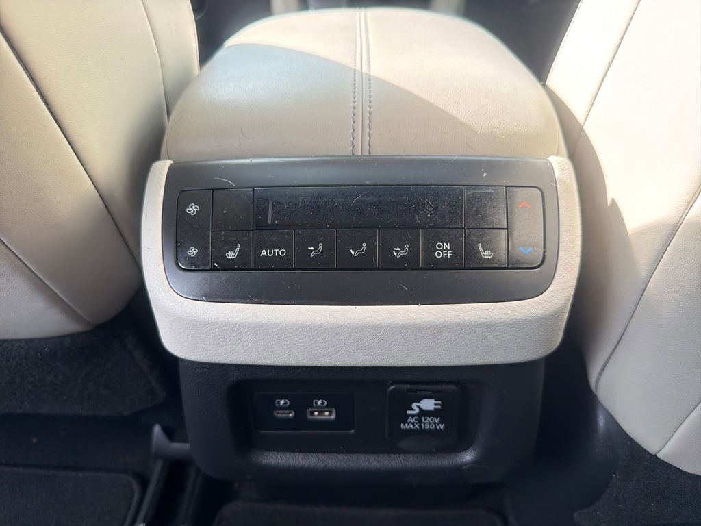 Used 2022 Nissan Pathfinder Platinum w/ Cargo Package image 27