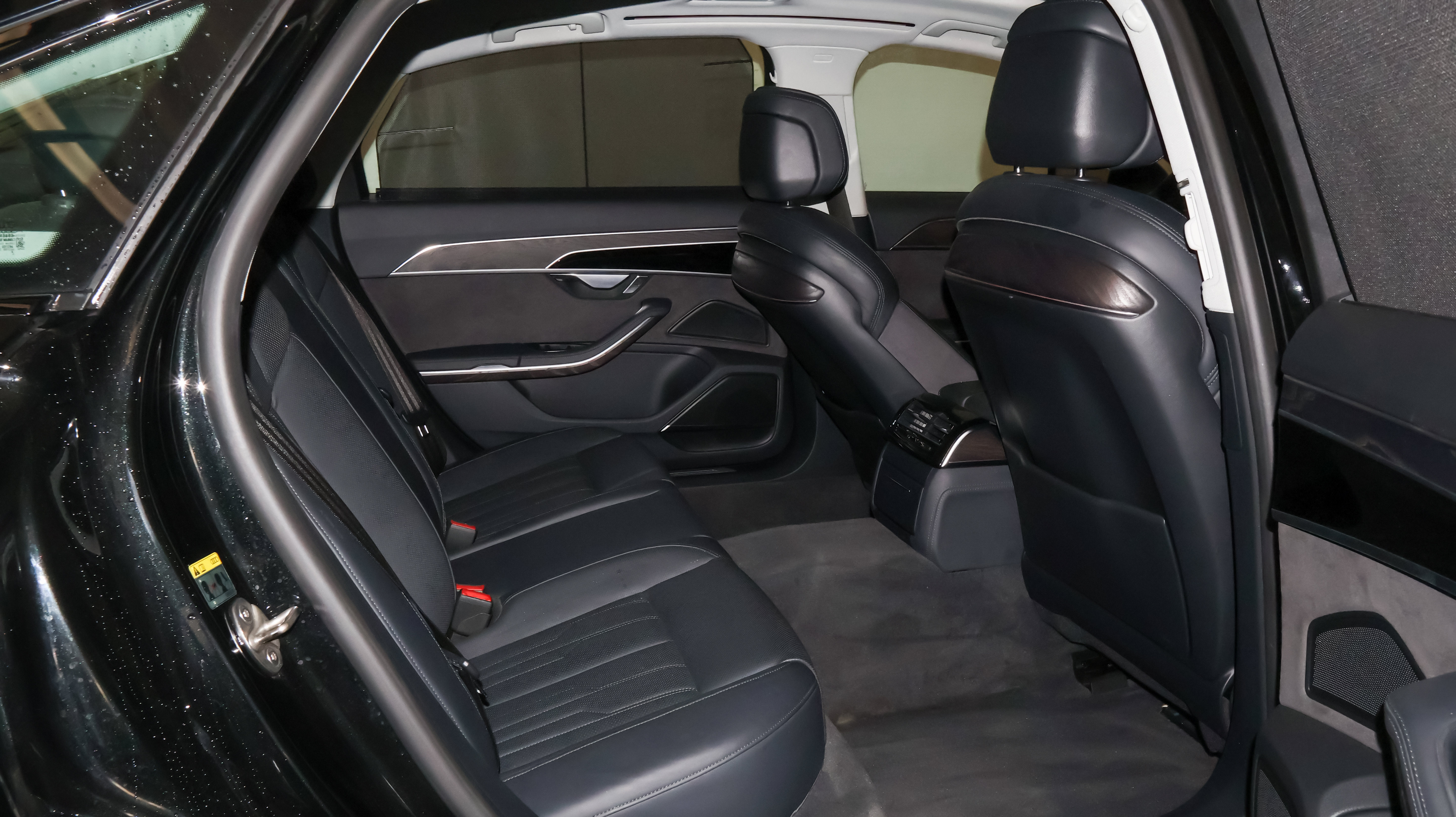 Used 2022 Audi A8 L 3.0T w/ Executive Package AWD/4WD image 53