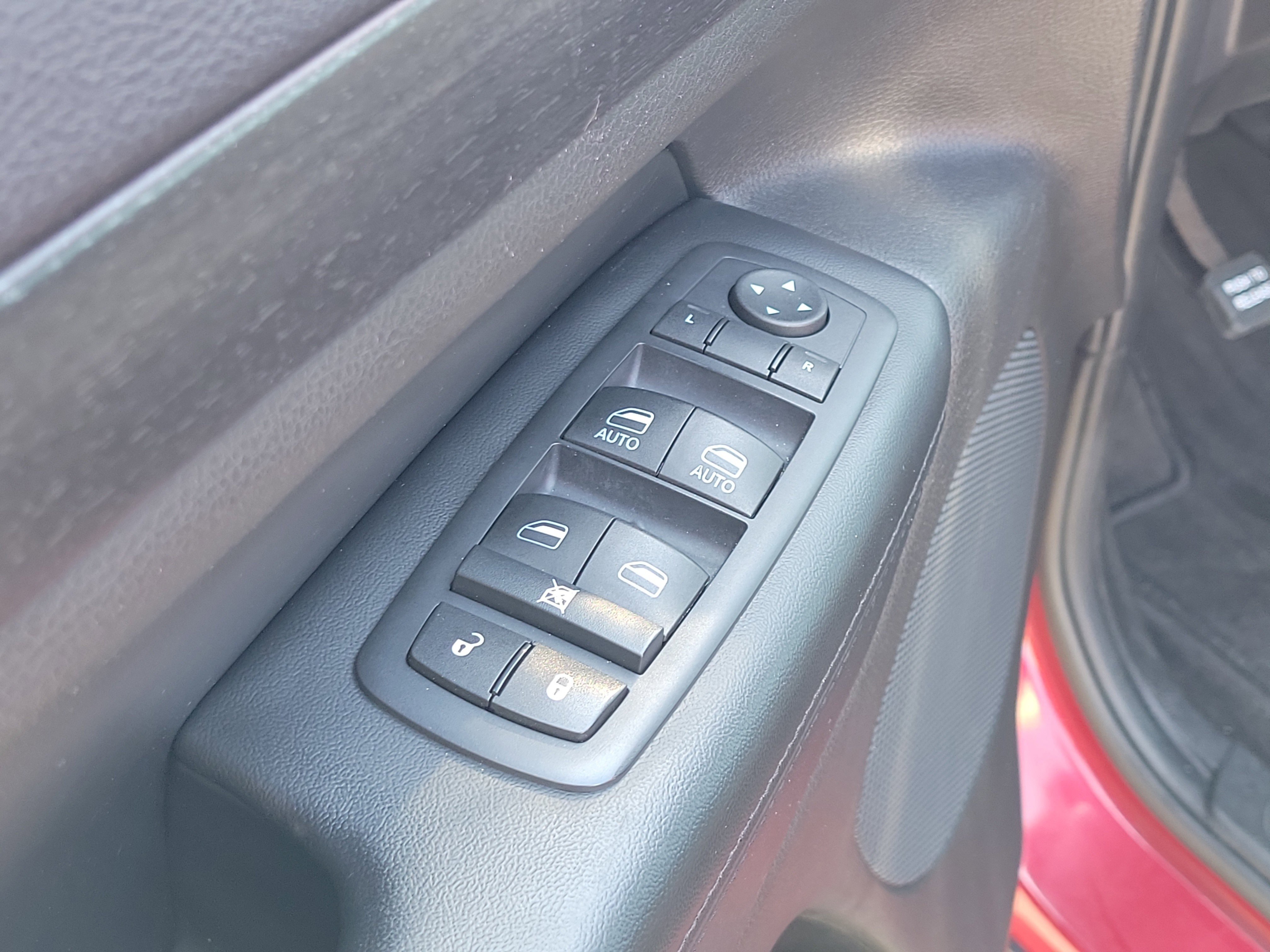 Used 2015 Jeep Grand Cherokee Laredo w/ Quick Order Package 23E image 20