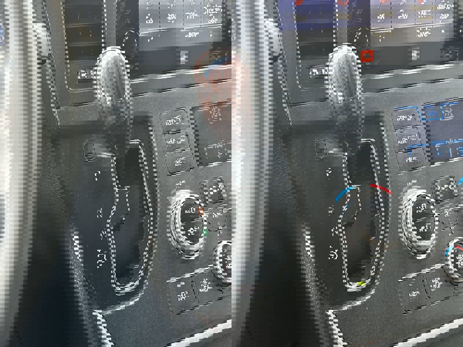 Used 2015 Toyota Sienna Limited image 22