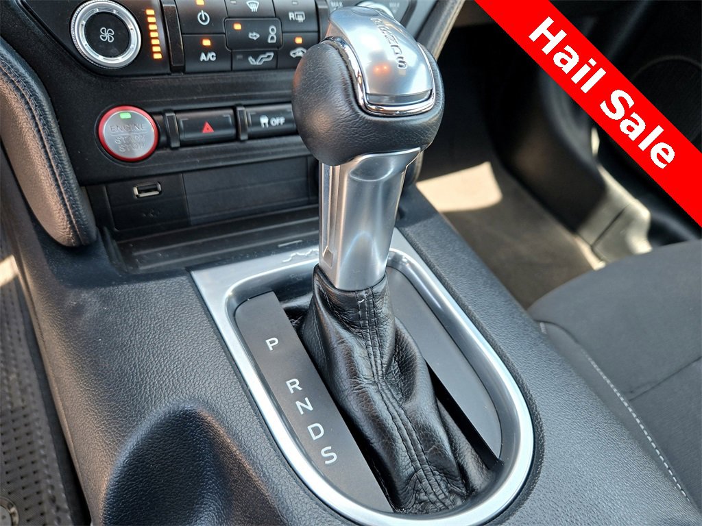 Used 2022 Ford Mustang EcoBoost image 18