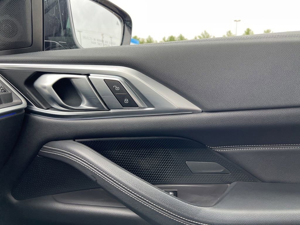 Used 2022 BMW 430i Convertible w/ M Sport Package image 32
