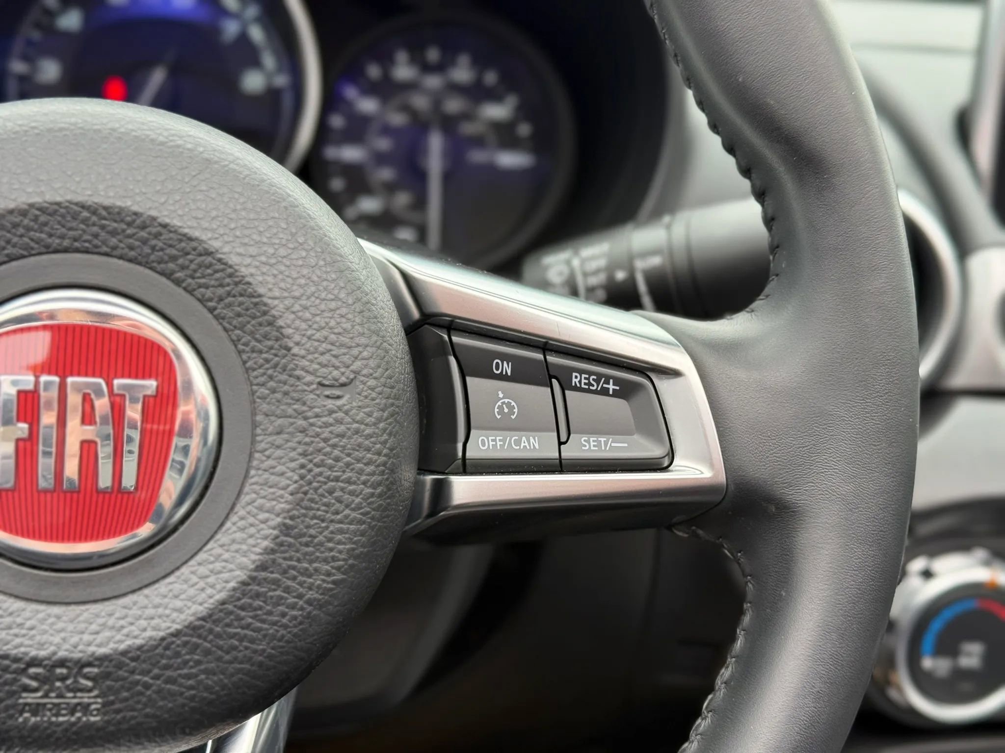 Used 2017 FIAT 124 Spider Classica image 20