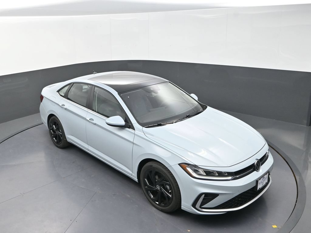 New 2026 Volkswagen Jetta SE FWD image 12