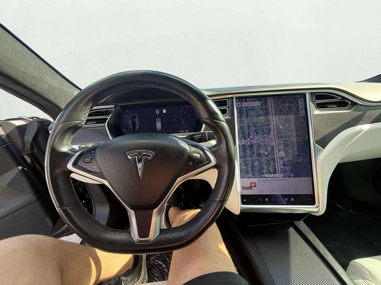 Used 2017 Tesla Model S 75 RWD image 15