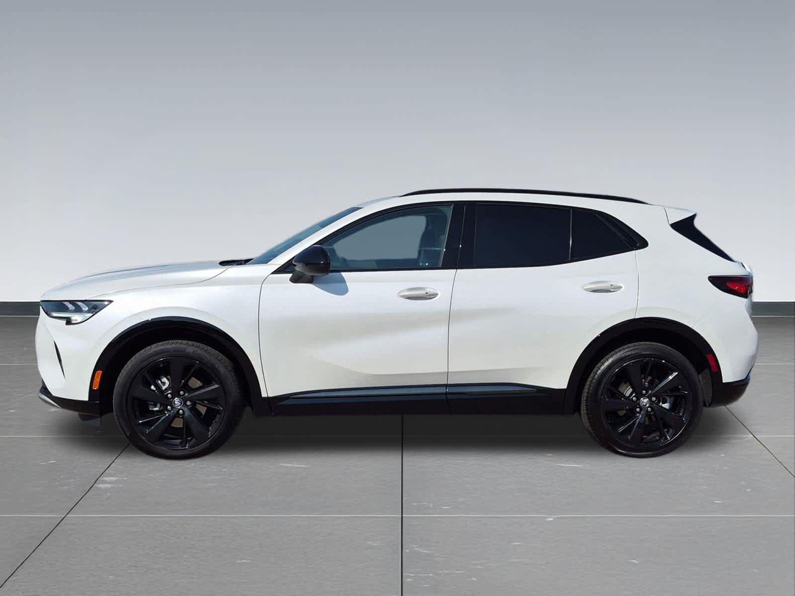 Used 2023 Buick Envision Essence w/ Sport Touring Package AWD/4WD image 3