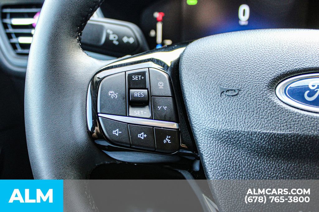 Used 2023 Ford Escape SE image 27