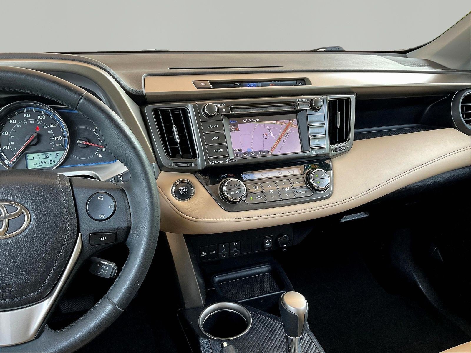 Used 2014 Toyota RAV4 Limited w/ Technology Package FWD image 9