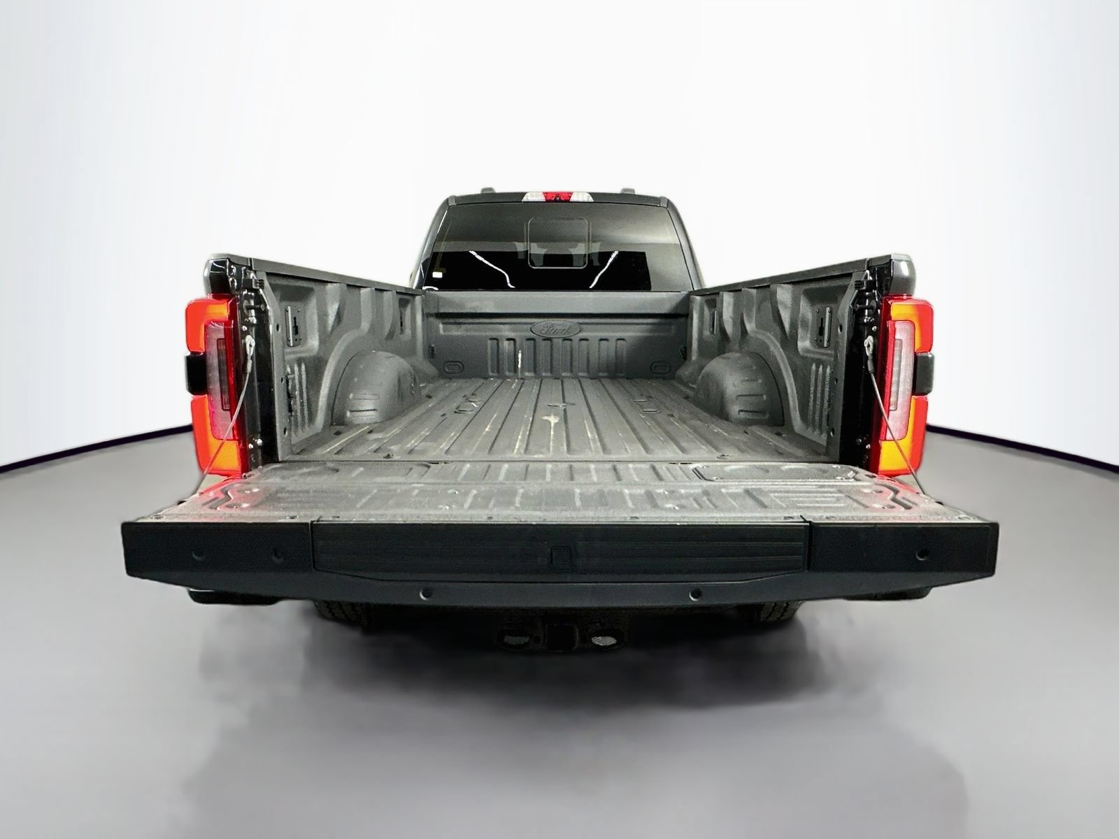Used 2023 Ford F350 Limited w/ FX4 Off-Road Package AWD/4WD image 29