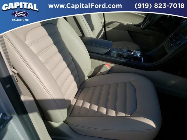 Used 2019 Ford Fusion SEL FWD image 44