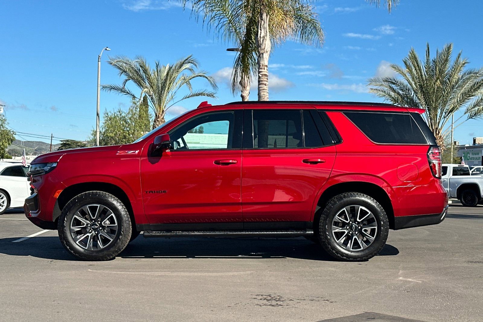 Used 2022 Chevrolet Tahoe Z71 w/ Luxury Package image 7