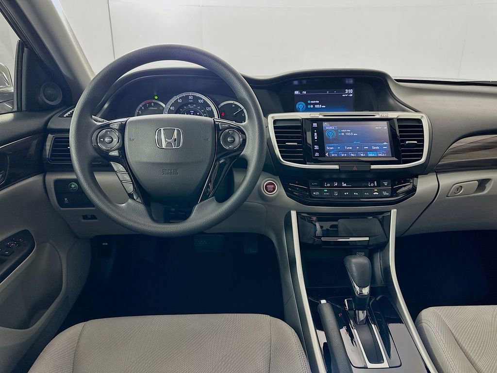 Used 2016 Honda Accord EX image 22