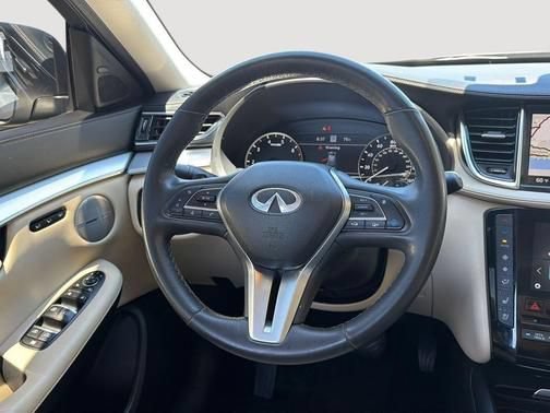 Used 2022 INFINITI QX50 Essential AWD/4WD image 12