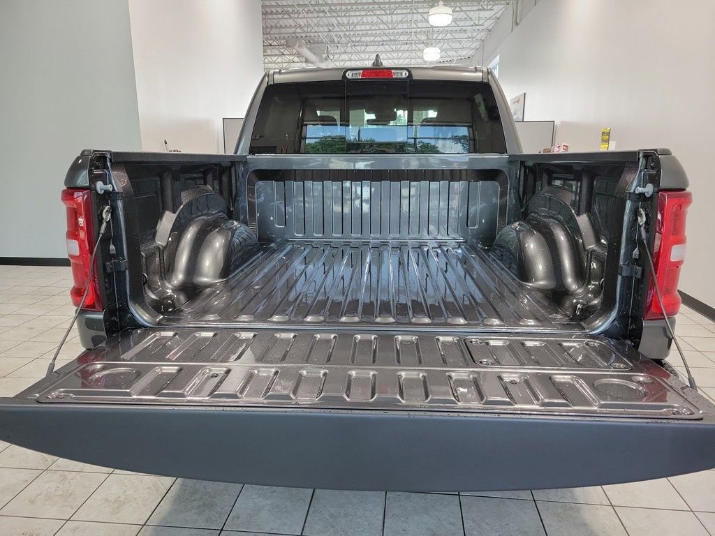 New 2025 RAM 1500 Laramie image 8