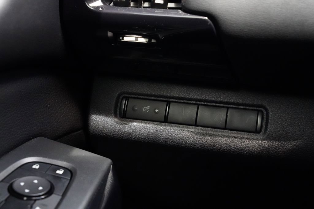 Used 2023 Nissan Pathfinder S image 23