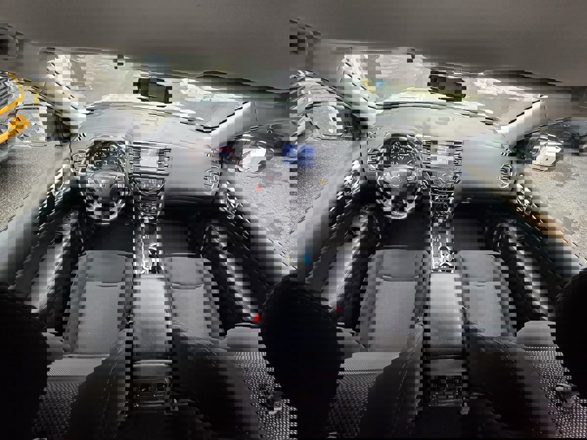 Used 2019 Nissan Pathfinder SV image 21