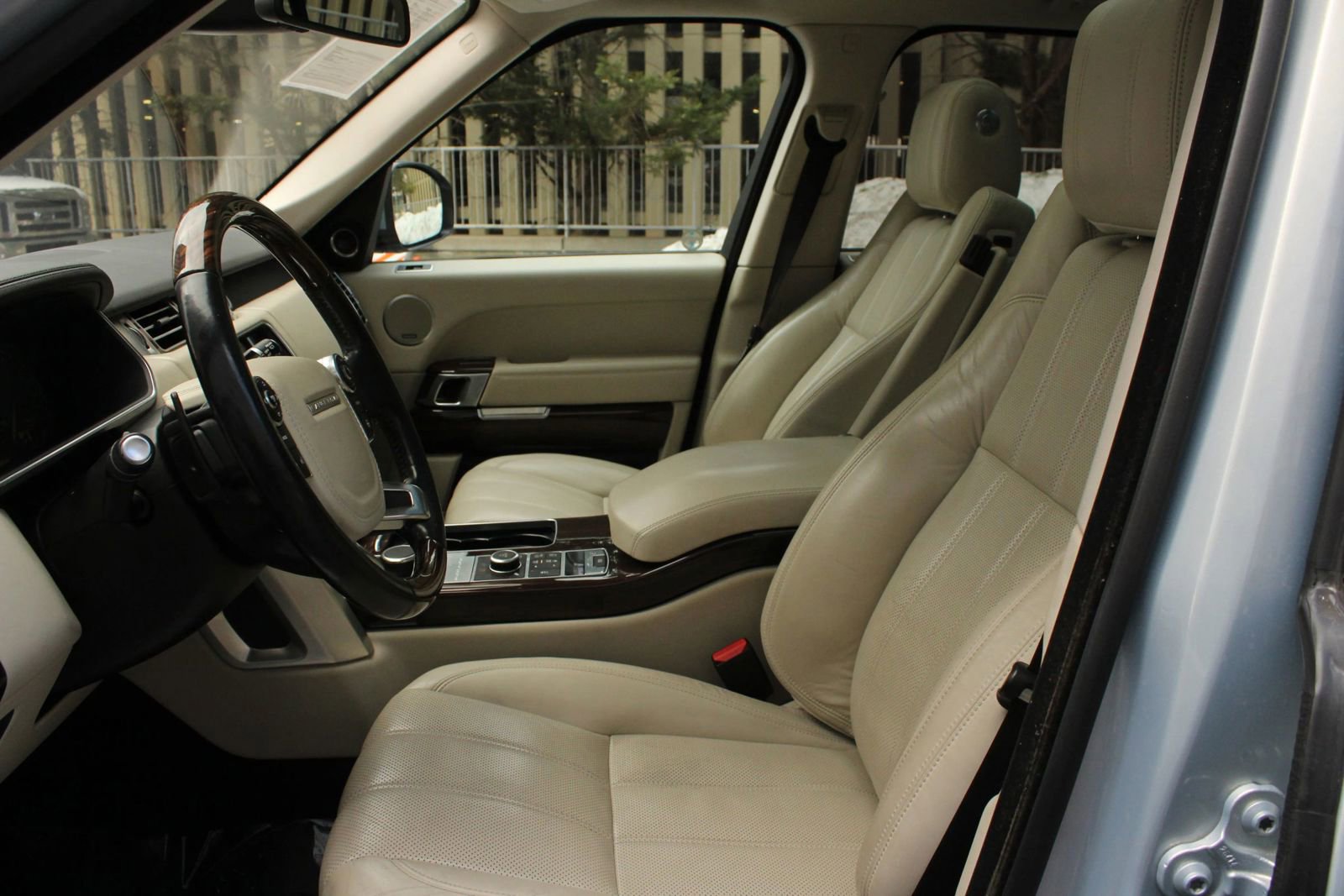 Used 2014 Land Rover Range Rover Supercharged AWD/4WD image 14