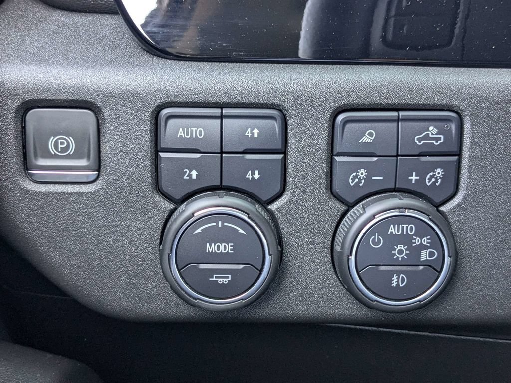 Used 2024 Chevrolet Silverado 2500 LTZ w/ LTZ Plus Package AWD/4WD image 24