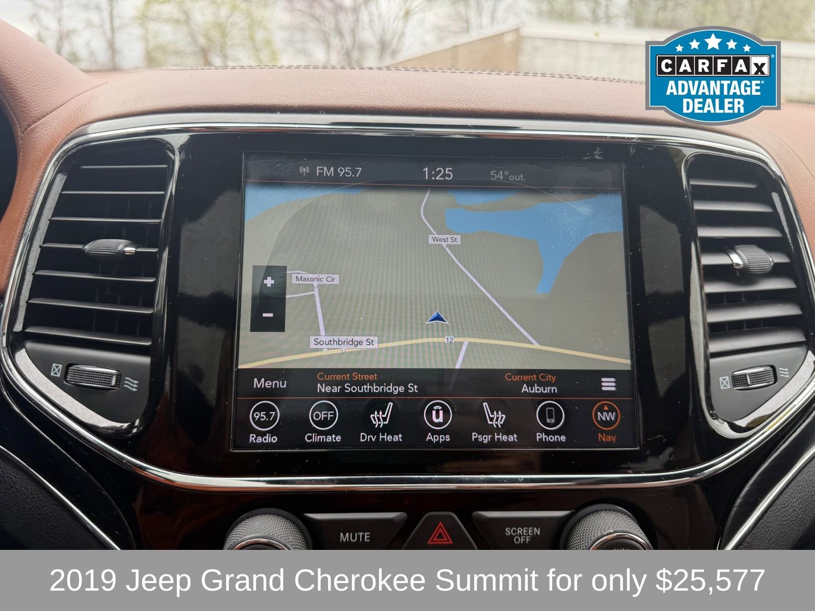 Used 2019 Jeep Grand Cherokee Summit w/ Skid Plate Group AWD/4WD image 22