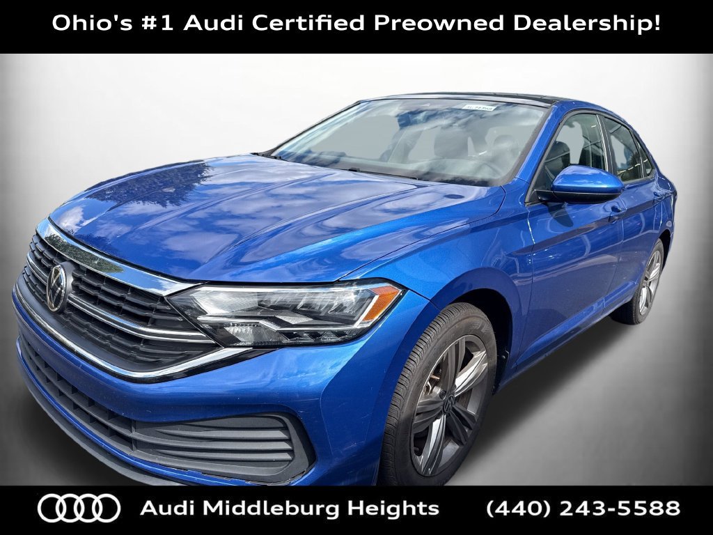 Used 2024 Volkswagen Jetta SE w/ Panoramic Sunroof Package FWD image 4