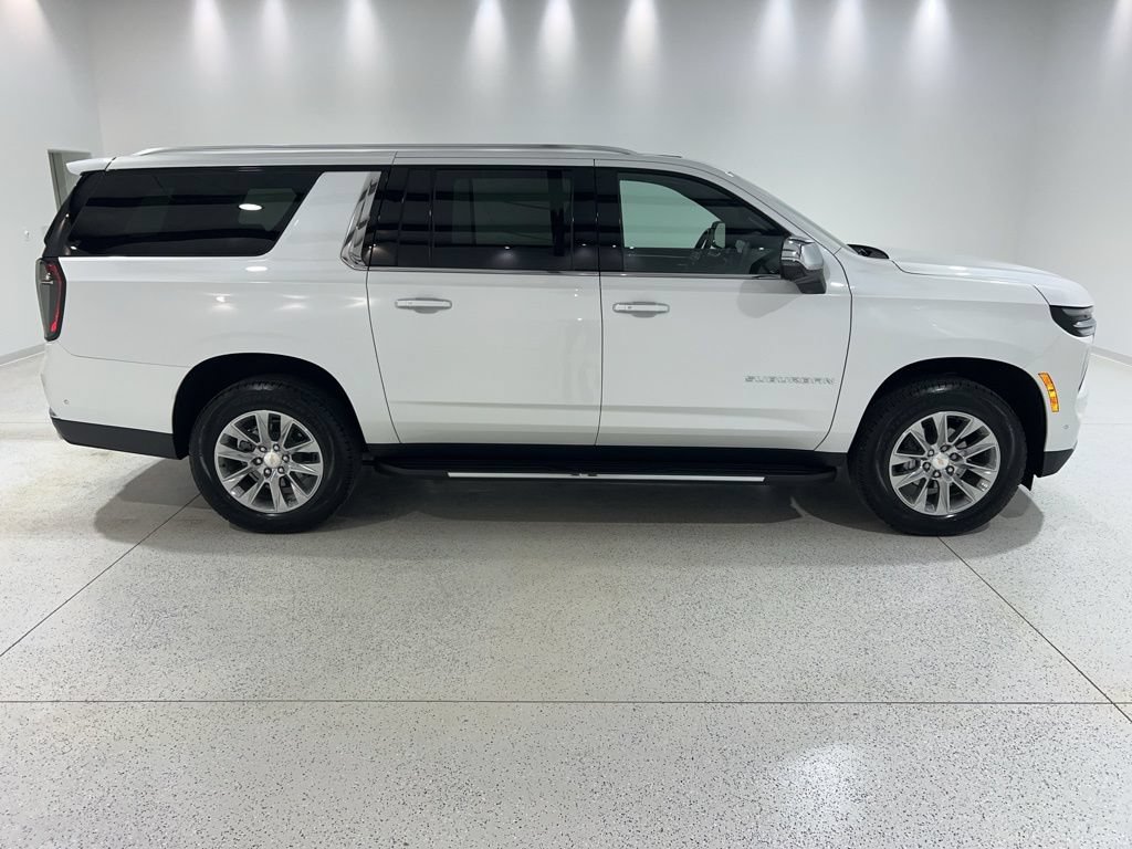 New 2025 Chevrolet Suburban Premier AWD/4WD image 6
