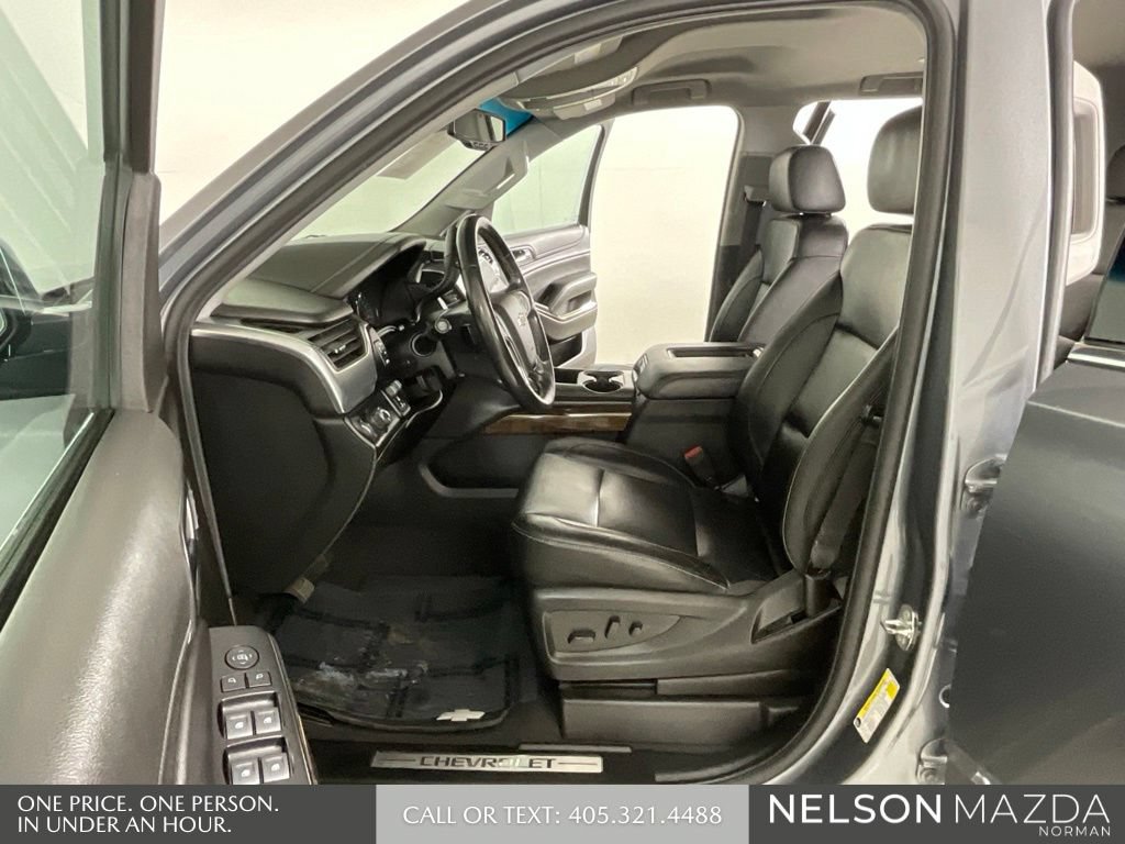 Used 2020 Chevrolet Suburban LT w/ Max Trailering Package RWD image 11