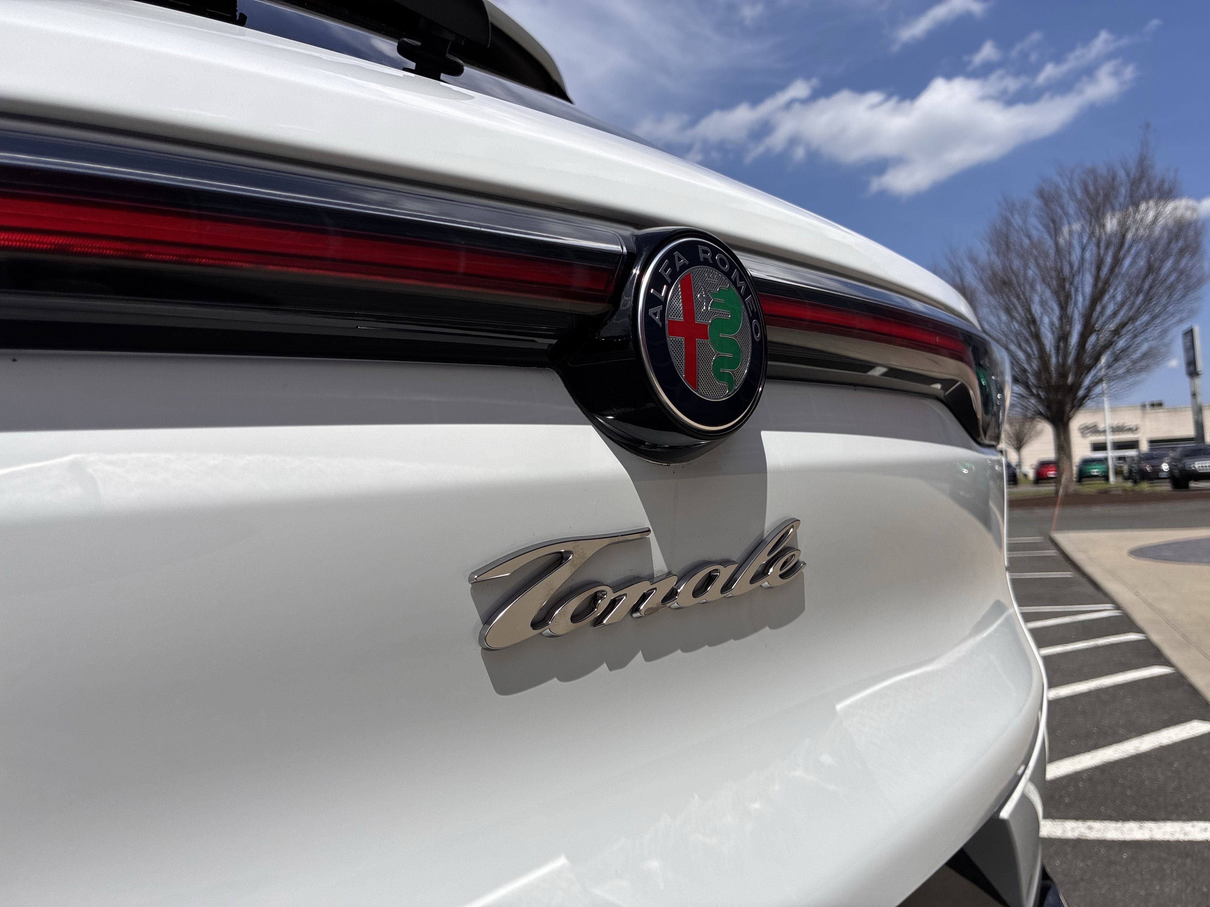 Used 2024 Alfa Romeo Tonale Speciale w/ Active Assist Package AWD/4WD image 12