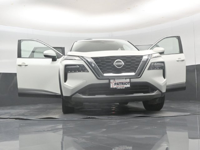 Used 2023 Nissan Rogue SV FWD image 64