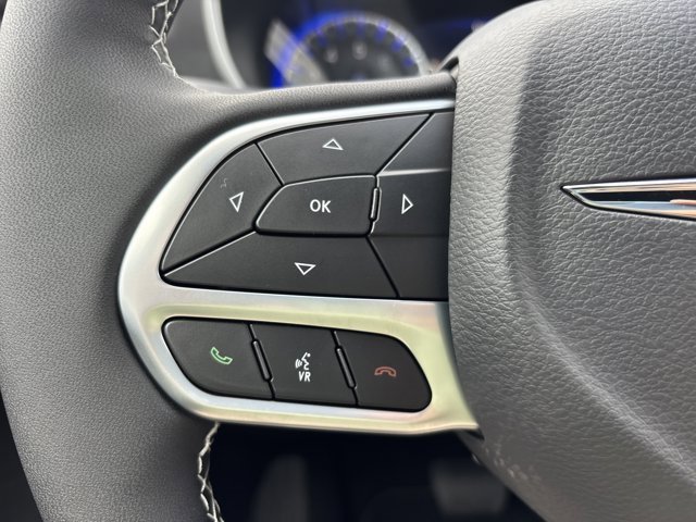 New 2026 Chrysler Pacifica Select image 27