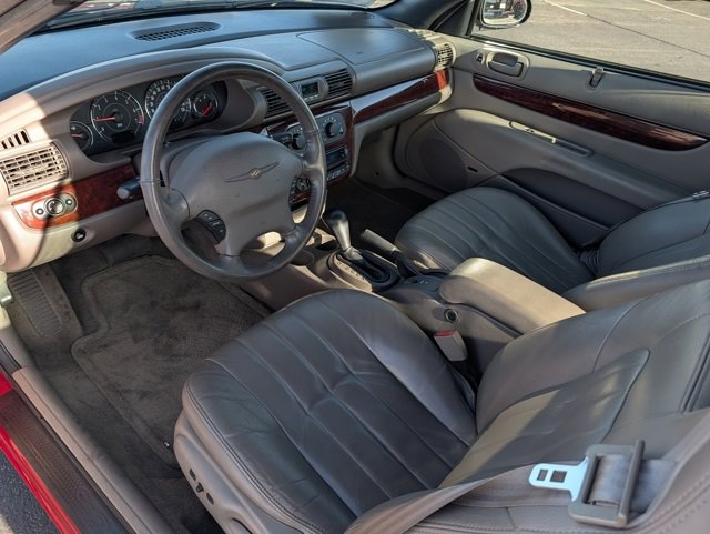 Used 2002 Chrysler Sebring LXi image 9